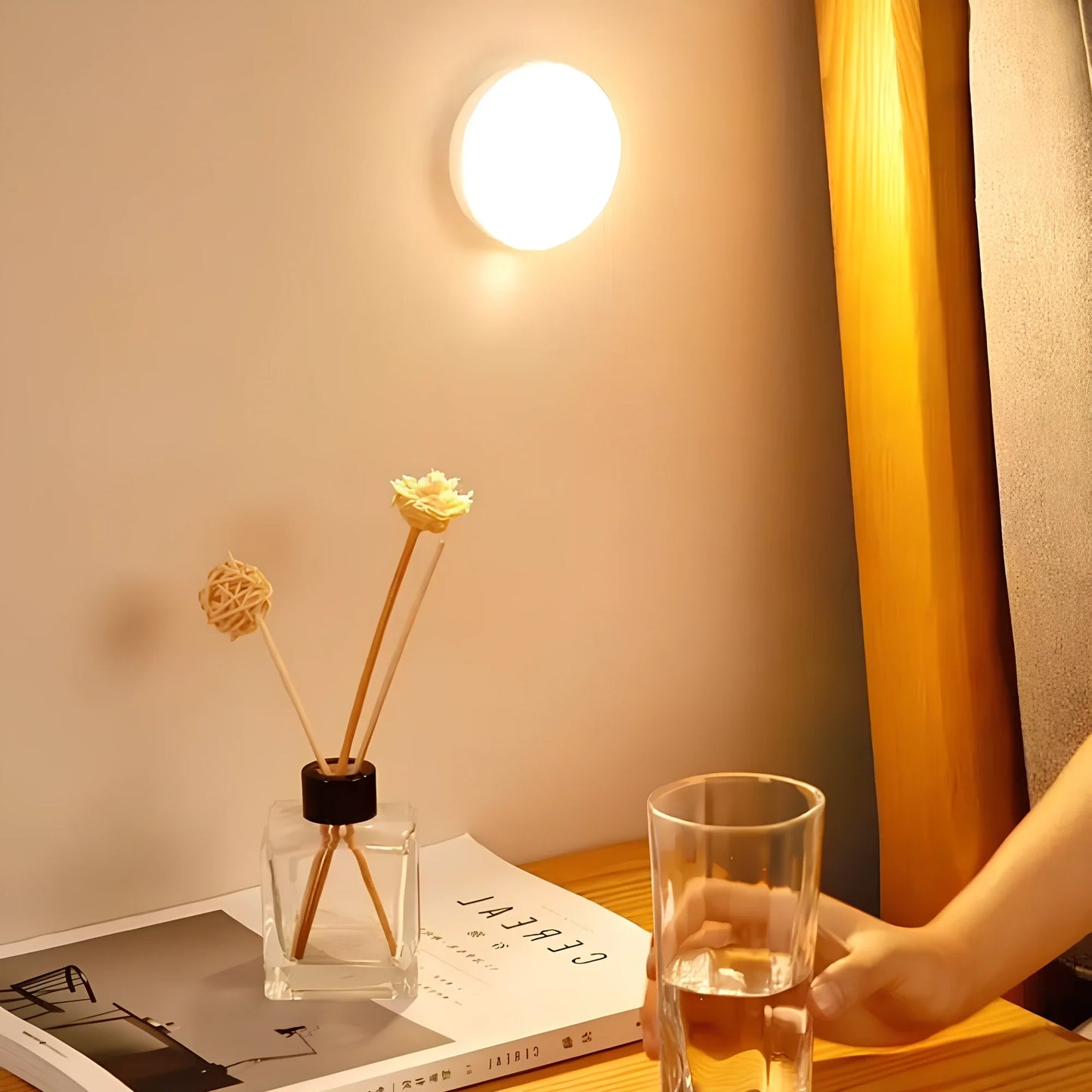 LumaEssence – Draadloze Wandlamp