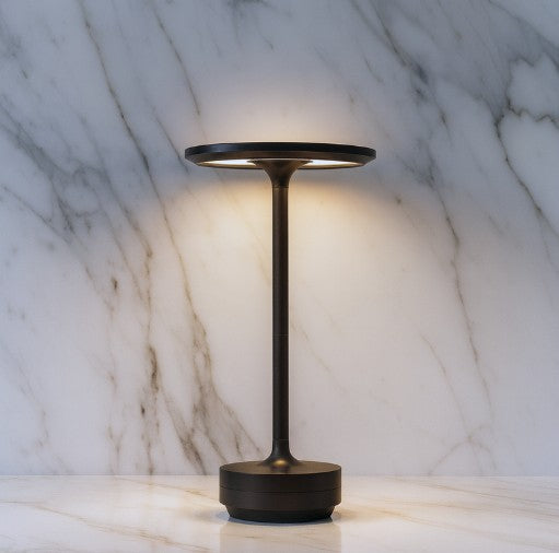 Een vleugje luxe in elk hoekje – de verfijnde Liora tafellamp